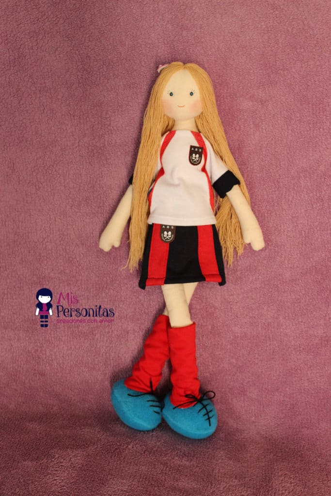 Muñeca de tela jugadora de hockey