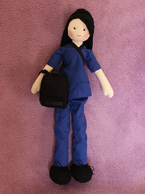Muñeca de Tela Personalizada Kinesióloga