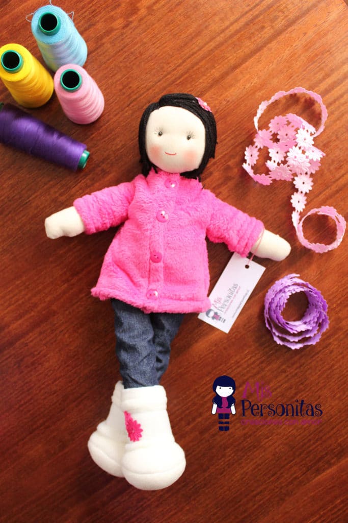 Muñeca de tela personalizada niña