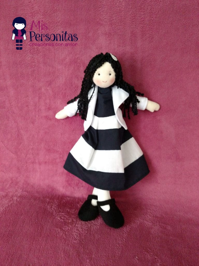 Muñeca de tela personalizada vestido