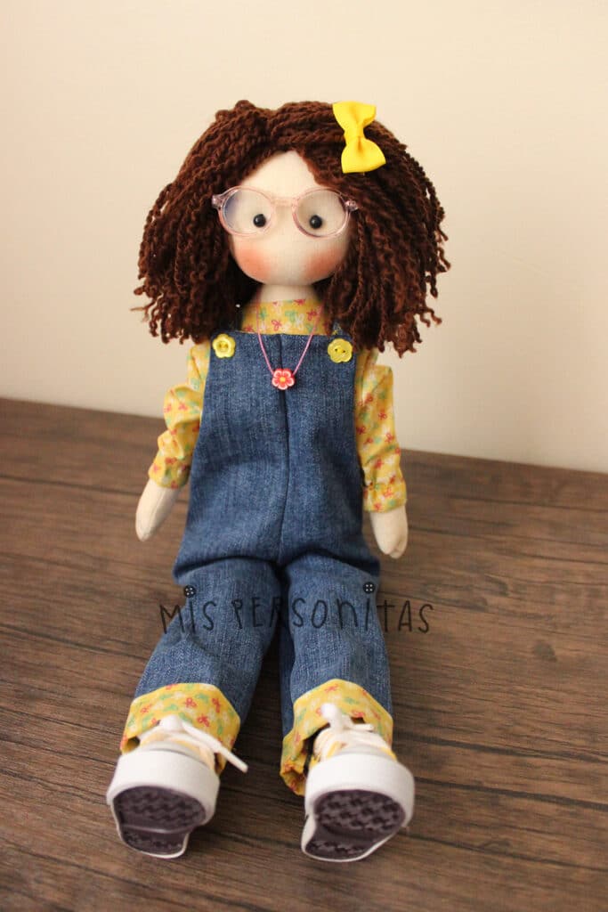 muñeca de tela