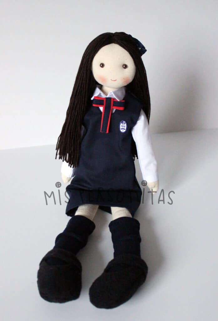muñeca escolar