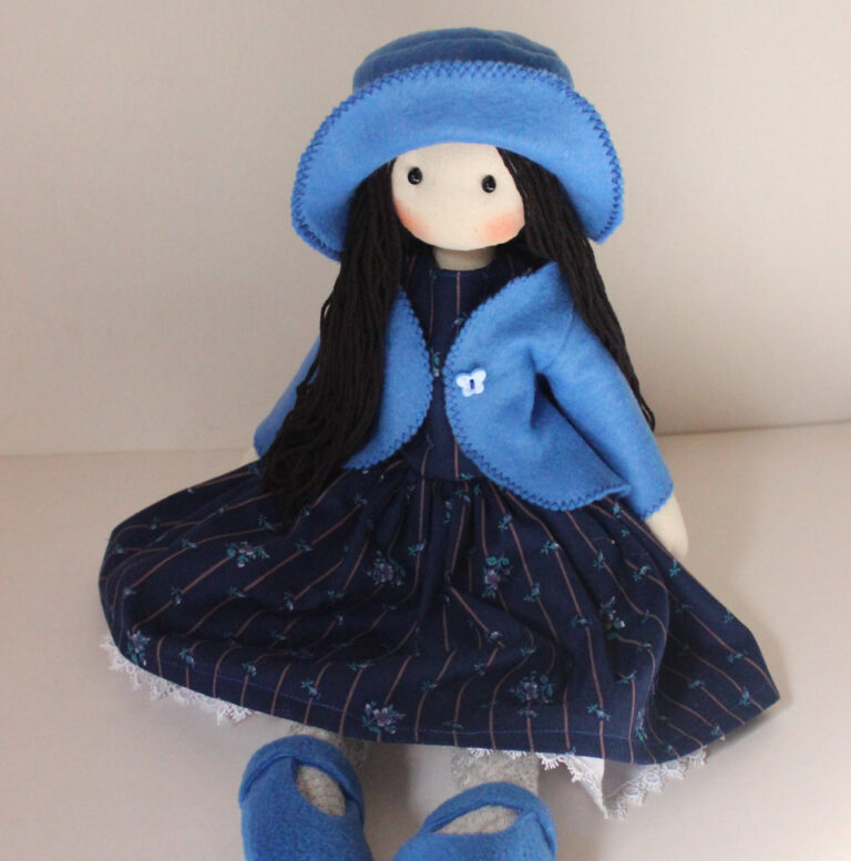 Muñeca de tela