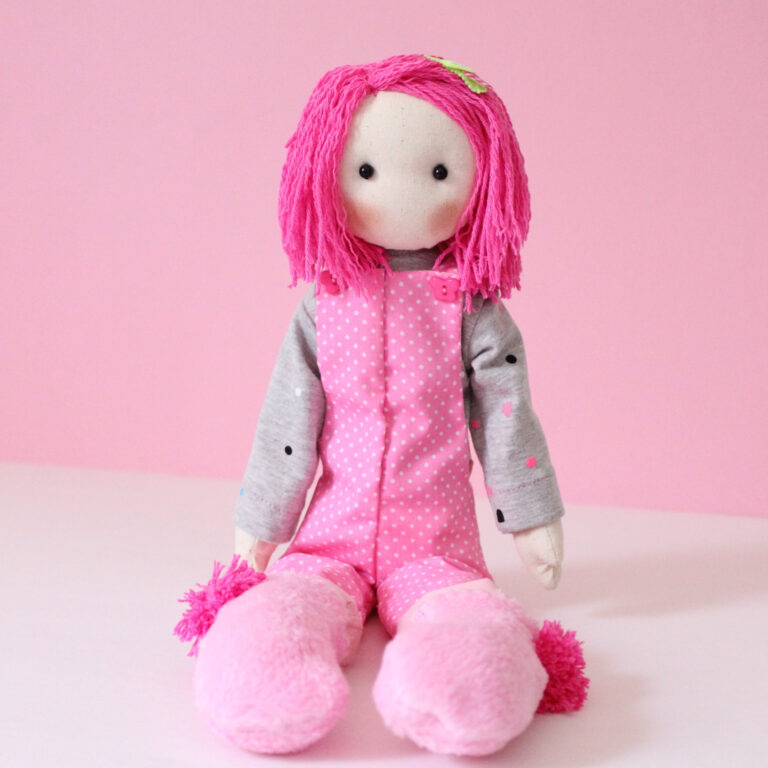 Muñeca de tela