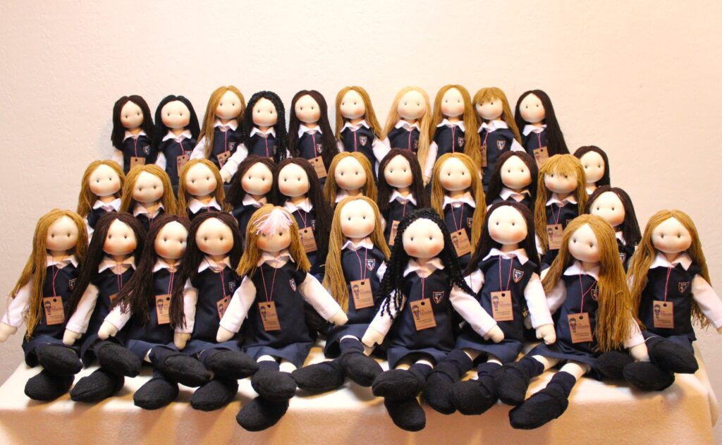 Muñecas Escolares