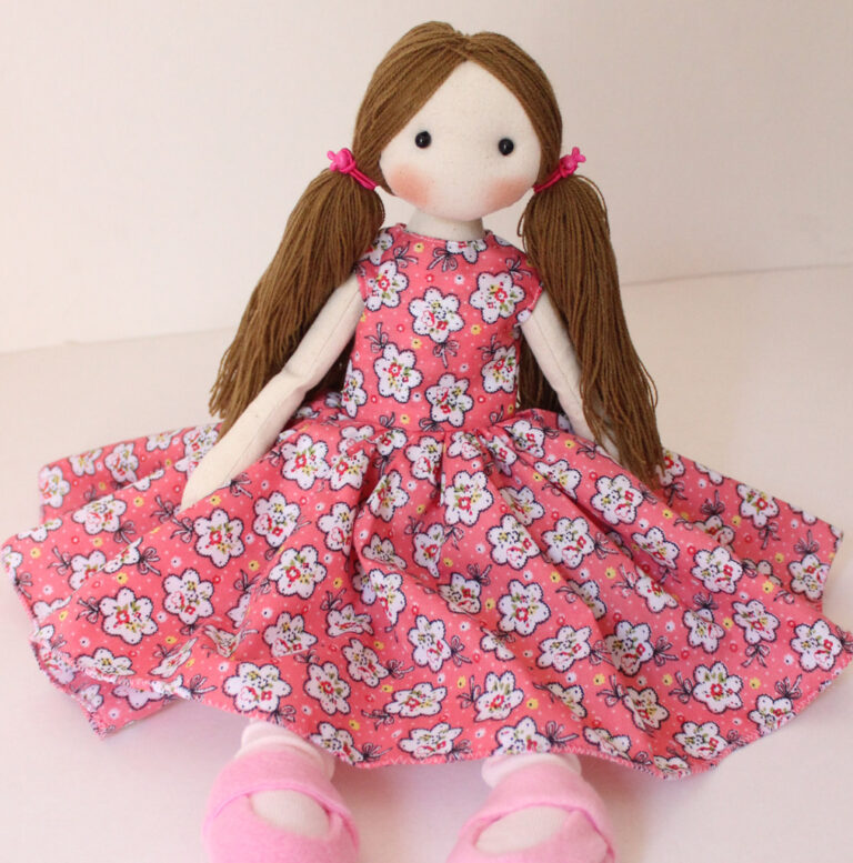 muñeca de tela