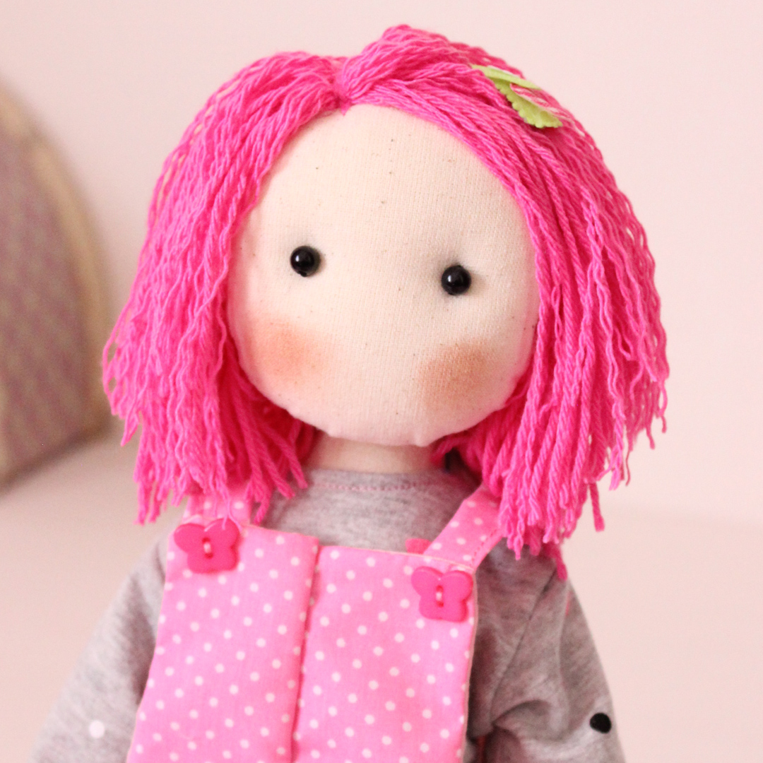 muñeca de tela