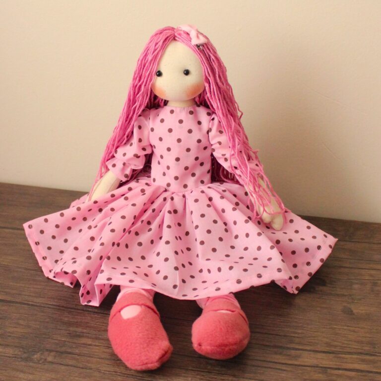 Muñeca de tela
